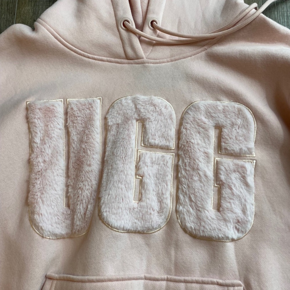 UGG Ericka Relaxed Hoodie Pink Faux Fur Logo Fleece Sweatshirt Womens Large - Picture 4 of 6